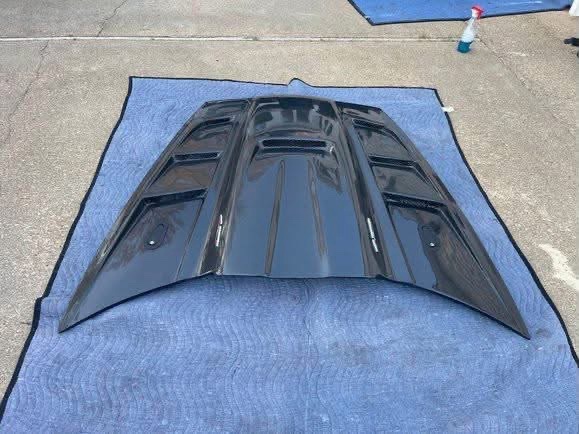New c6 Dritech ZR Edition 2 carbon fiber hood. - Image 5